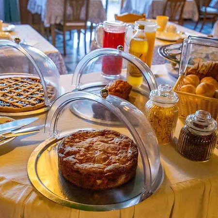 Hostellerie Le Lievre Amoureux Отель 3*