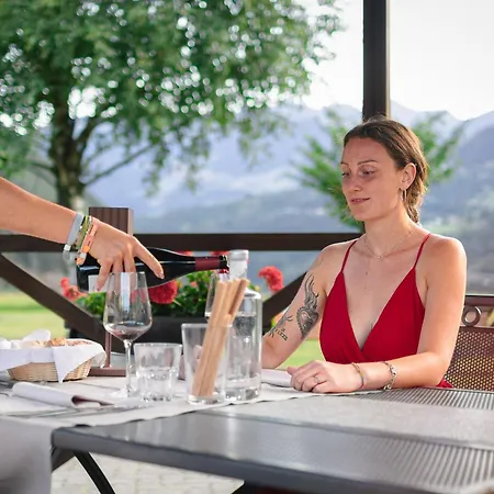 Hostellerie Le Lievre Amoureux Hotel